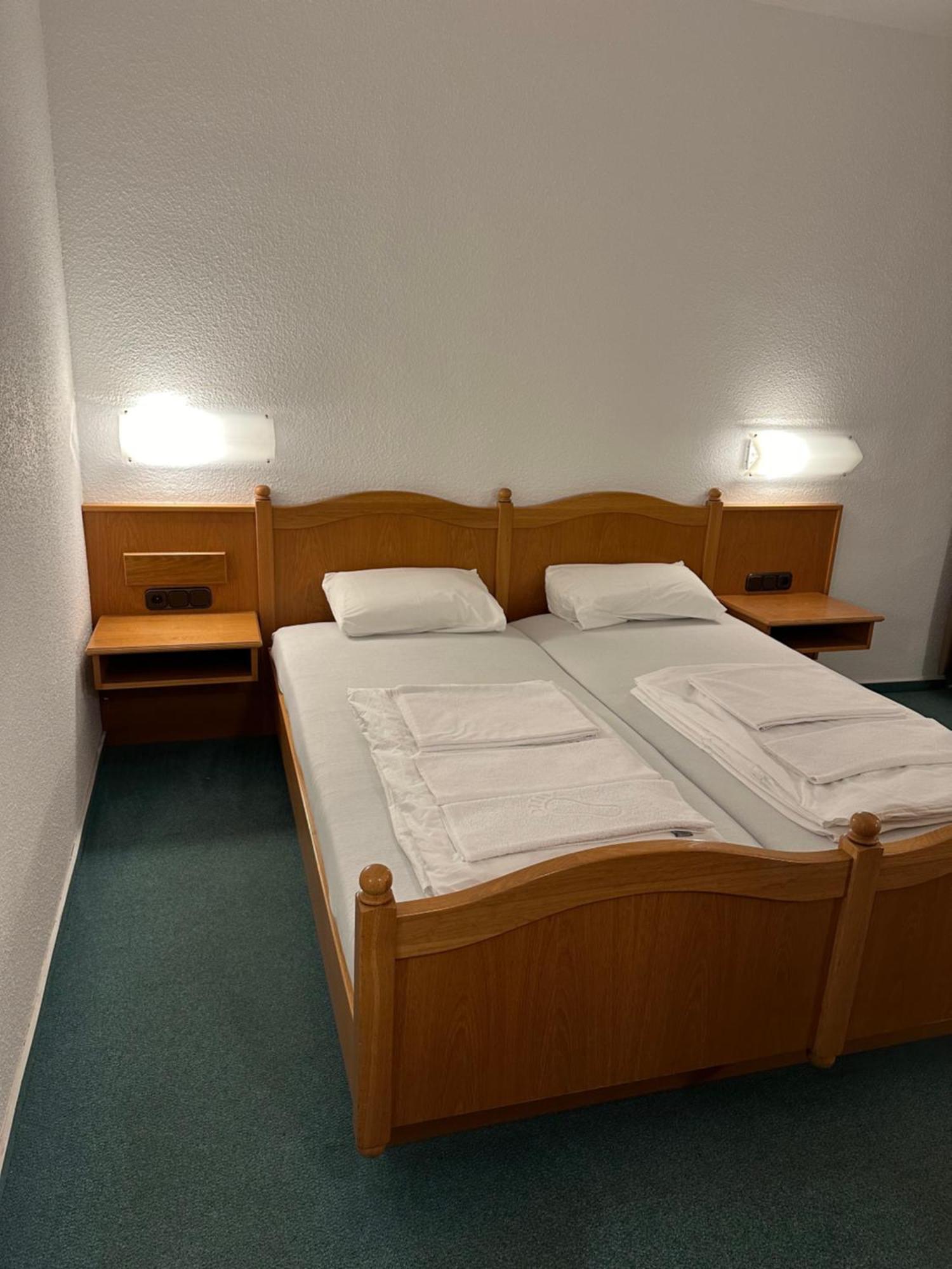 Hotel Sachsenhof Riesa Ngoại thất bức ảnh